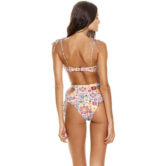 NEW AGUA BENDITA claus bikini bottom in aguja - Picture 4 of 7